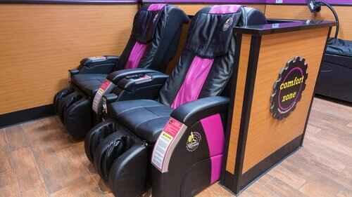 planet fitness massage chairs