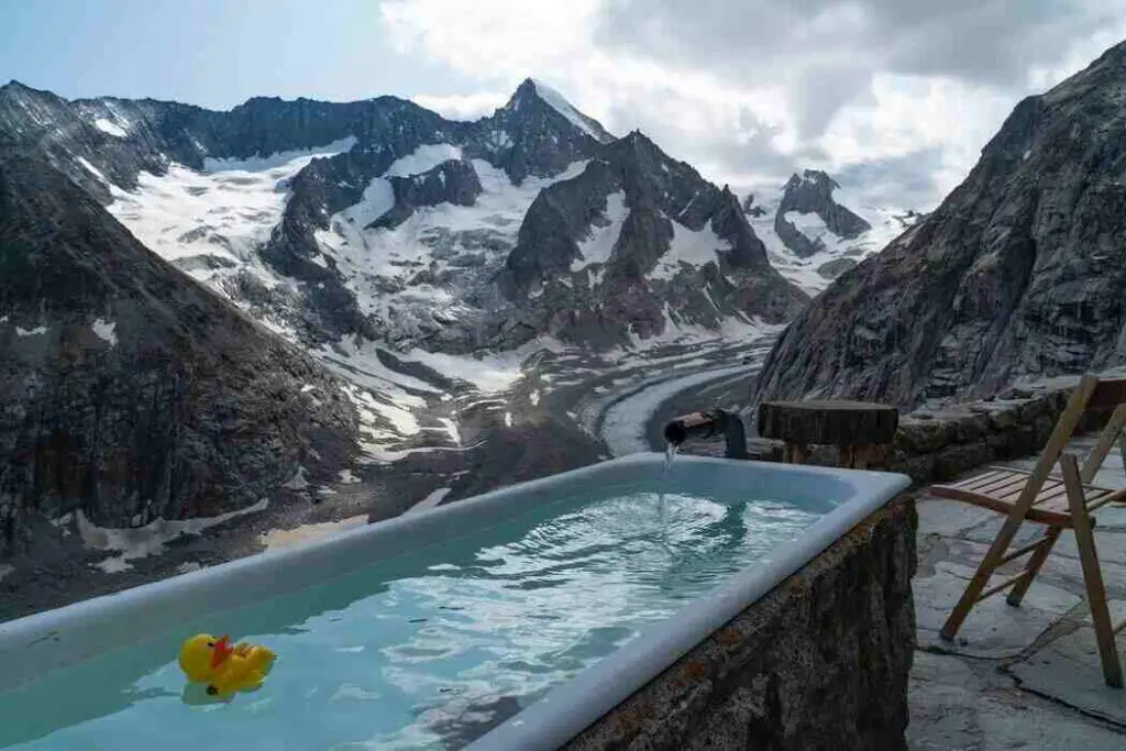 tub full of water on the mountains 